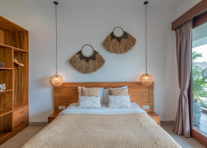 Lisy - Spacious 4br With Large Swimming Pool Canggu (Bali)