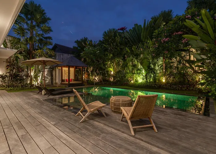 Lisy - Spacious 4br With Large Swimming Pool *