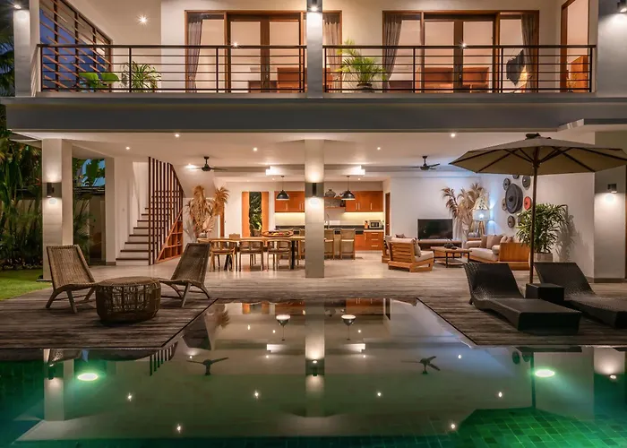 Lisy - Spacious 4br With Large Swimming Pool Villa *