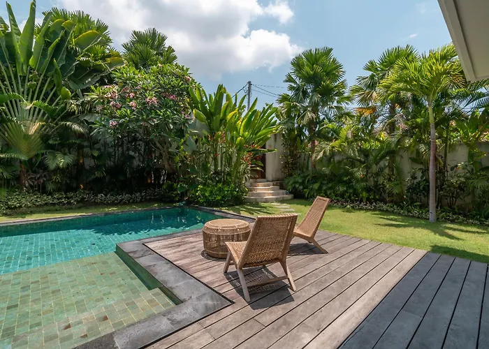 Lisy - Spacious 4br With Large Swimming Pool